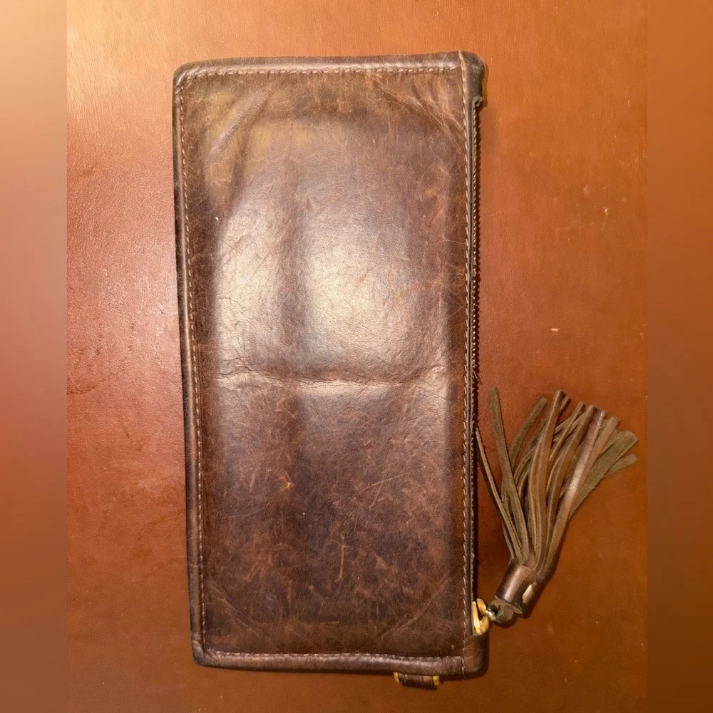 Fount Leather Finley Wristlet Cocoa - Picture 2 of 4